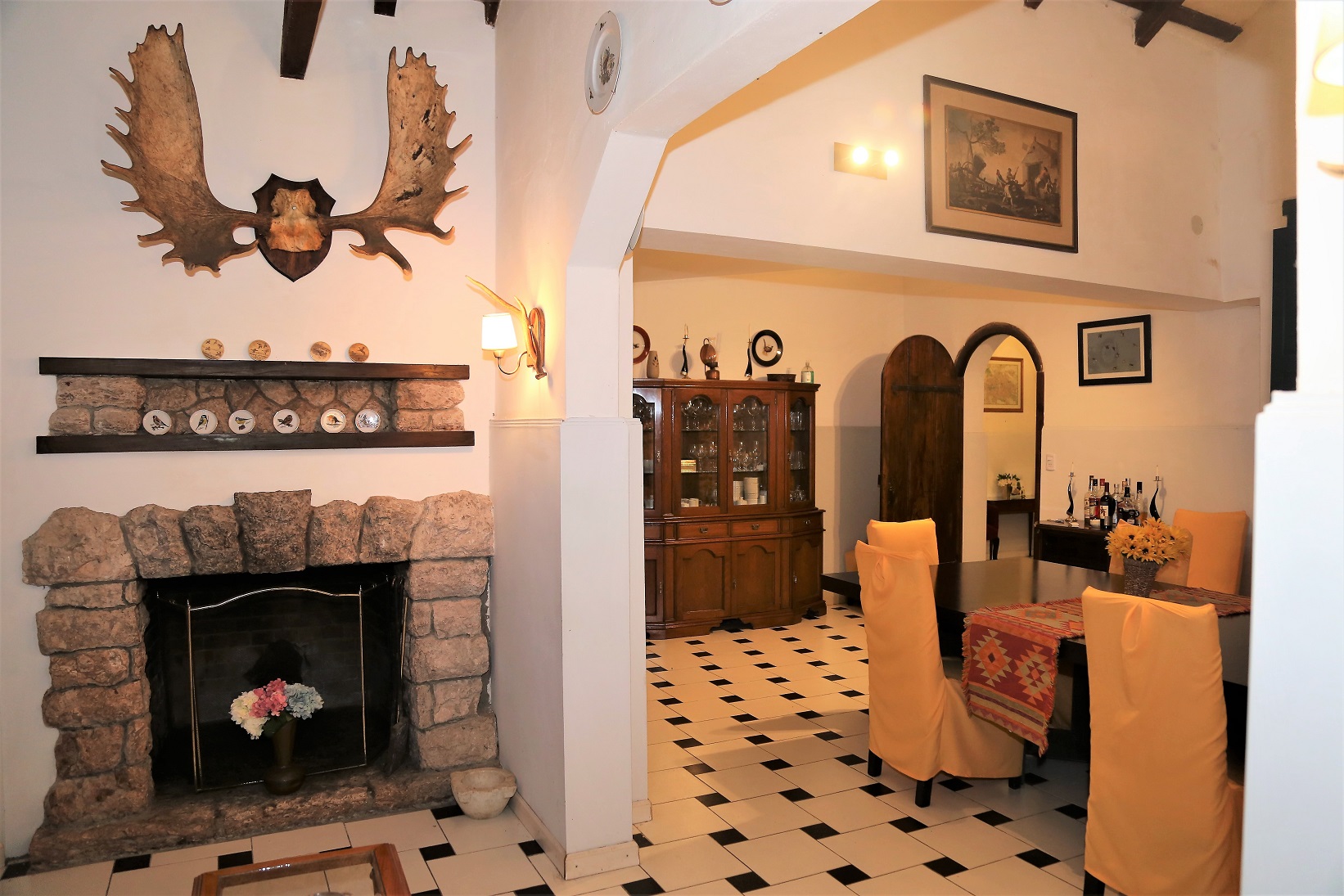 Small living room & dinning room